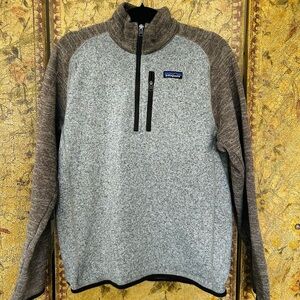 Patagonia Size Medium Men's Gray and Brown Sweater